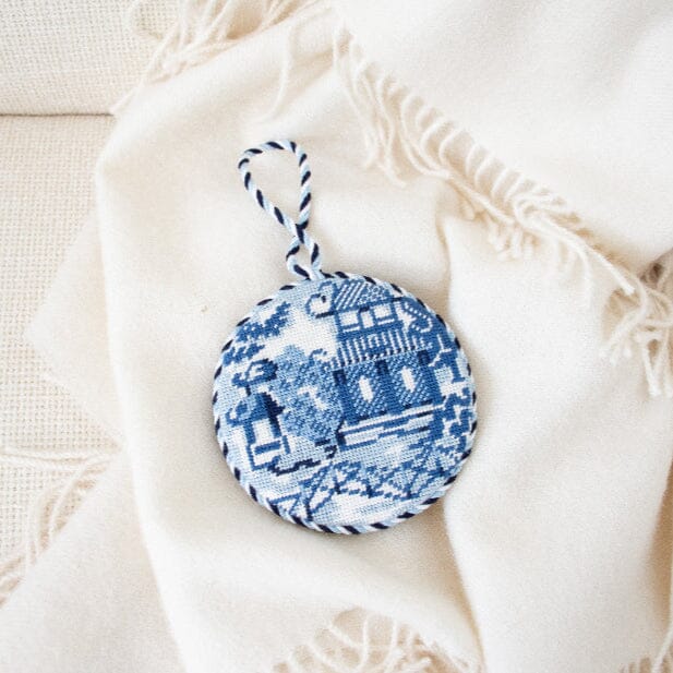 Canton Plate Round Kit Kits Two Sisters Needlepoint