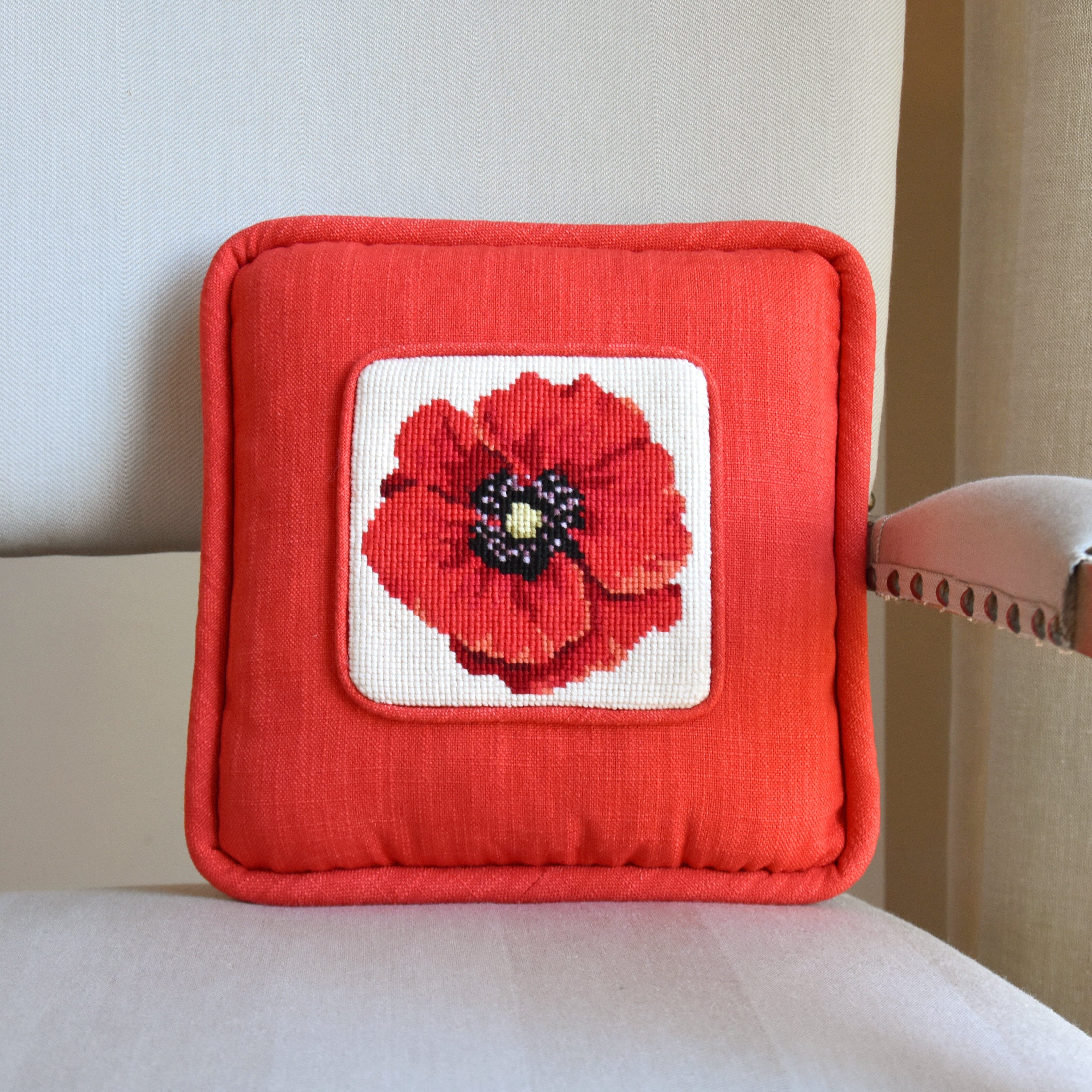 Chelsea Poppy Mini Needlepoint Kit Kits Elizabeth Bradley Design - 2