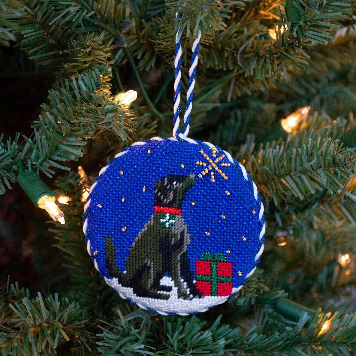 Midnight Black Labrador Round with Stitch Guide Painted Canvas Kirk & Bradley - 4