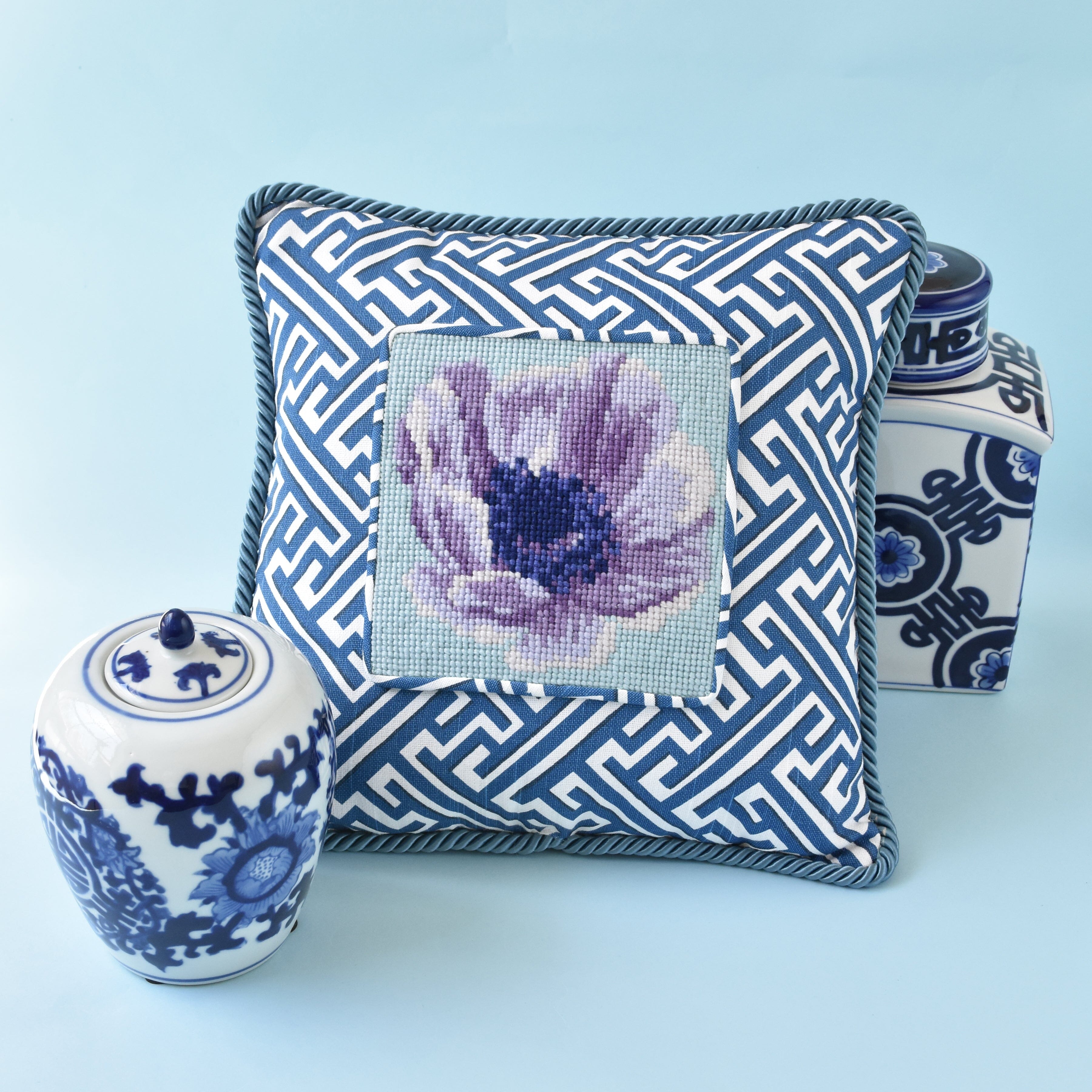 Anemone Mini Needlepoint Kit Kits Elizabeth Bradley Design  - 2