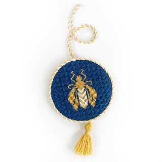 Bee Round Kit   Blue Kits Needlepoint To Go 
