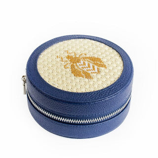 Bee Round Kit   Cream Kits Needlepoint To Go 
