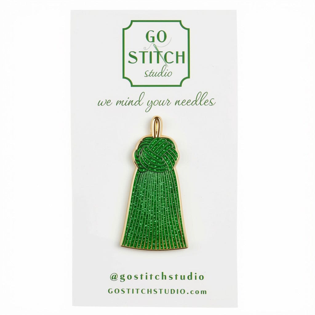 Emerald Green Glitter French Knot Tassel Needle Minder Accessories Go Stitch Studio  - 1