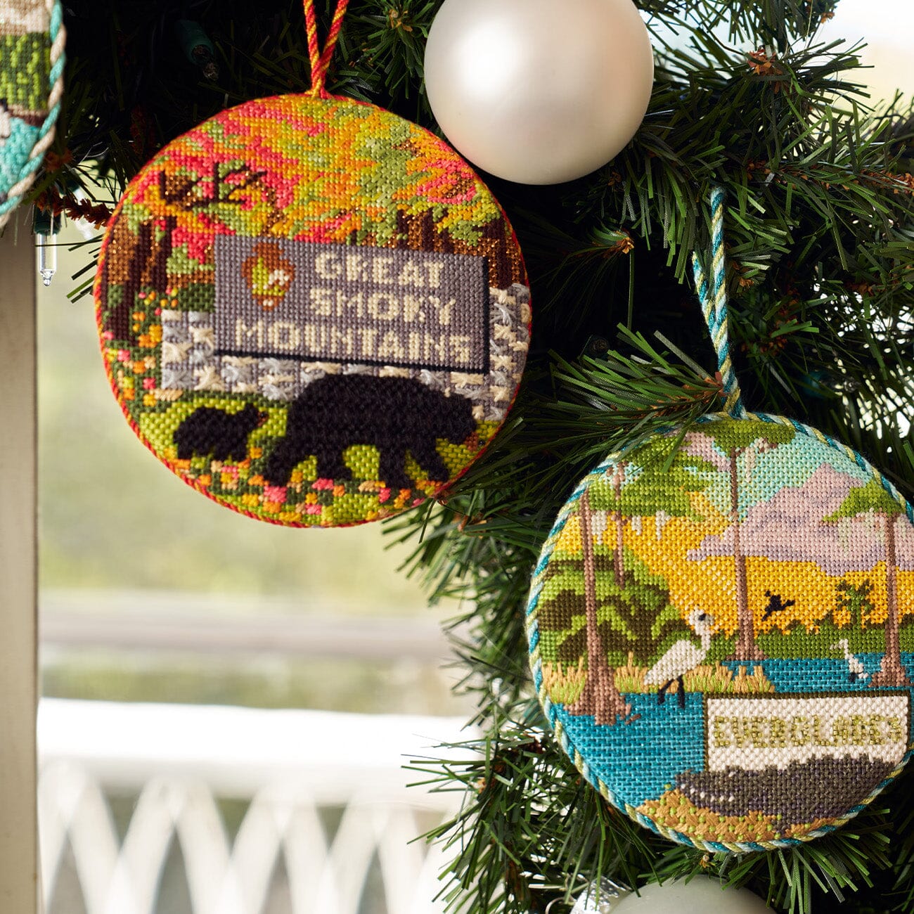 Explore America   Great Smoky Mountains with Stitch Guide Painted Canvas Kirk & Bradley  - 3