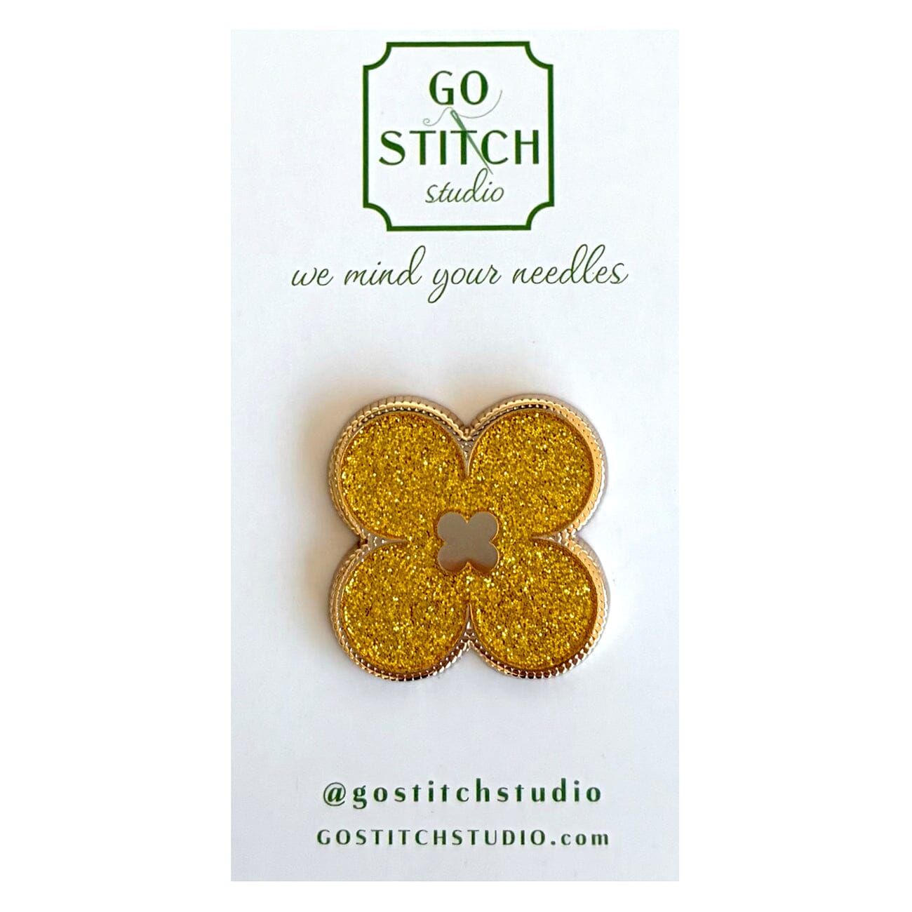 Gold Glitter Clover Needle Minder Accessories Go Stitch Studio  - 1