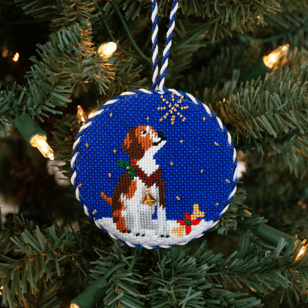Midnight Beagle Round with Stitch Guide Painted Canvas Kirk & Bradley  - 4