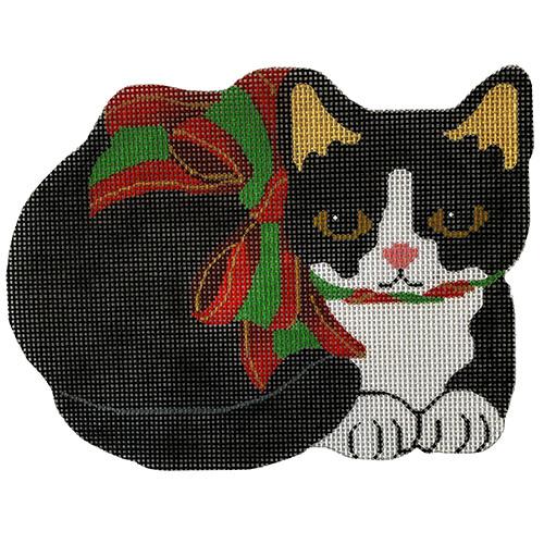 Christmas Kitty with Bow Painted Canvas The Colonial Needle Company 